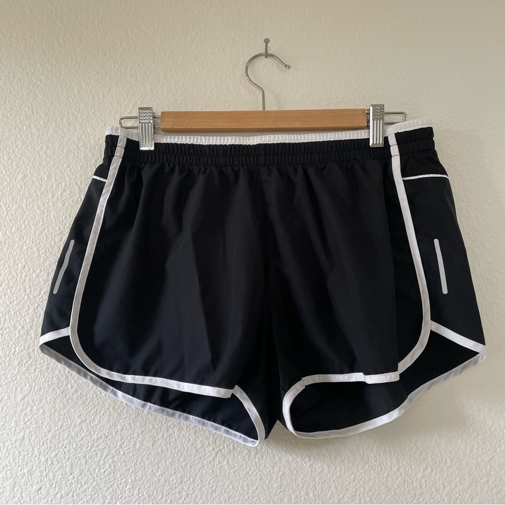 Nike Women’s Dri-Fit Running Shorts Size L